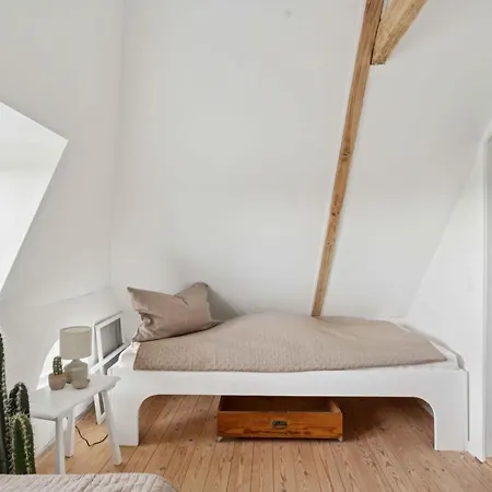 بيت للعطل Cozy With View Of The Wadden Sea