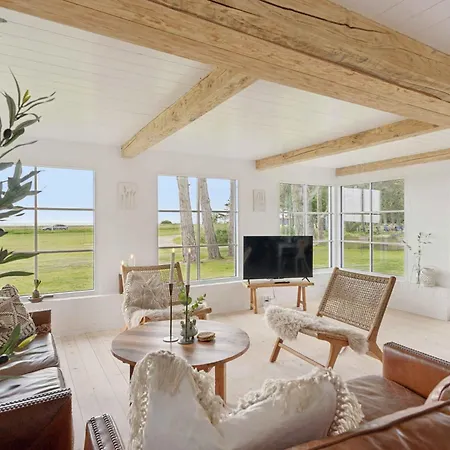 Дом отдыха Cozy With View Of The Wadden Sea